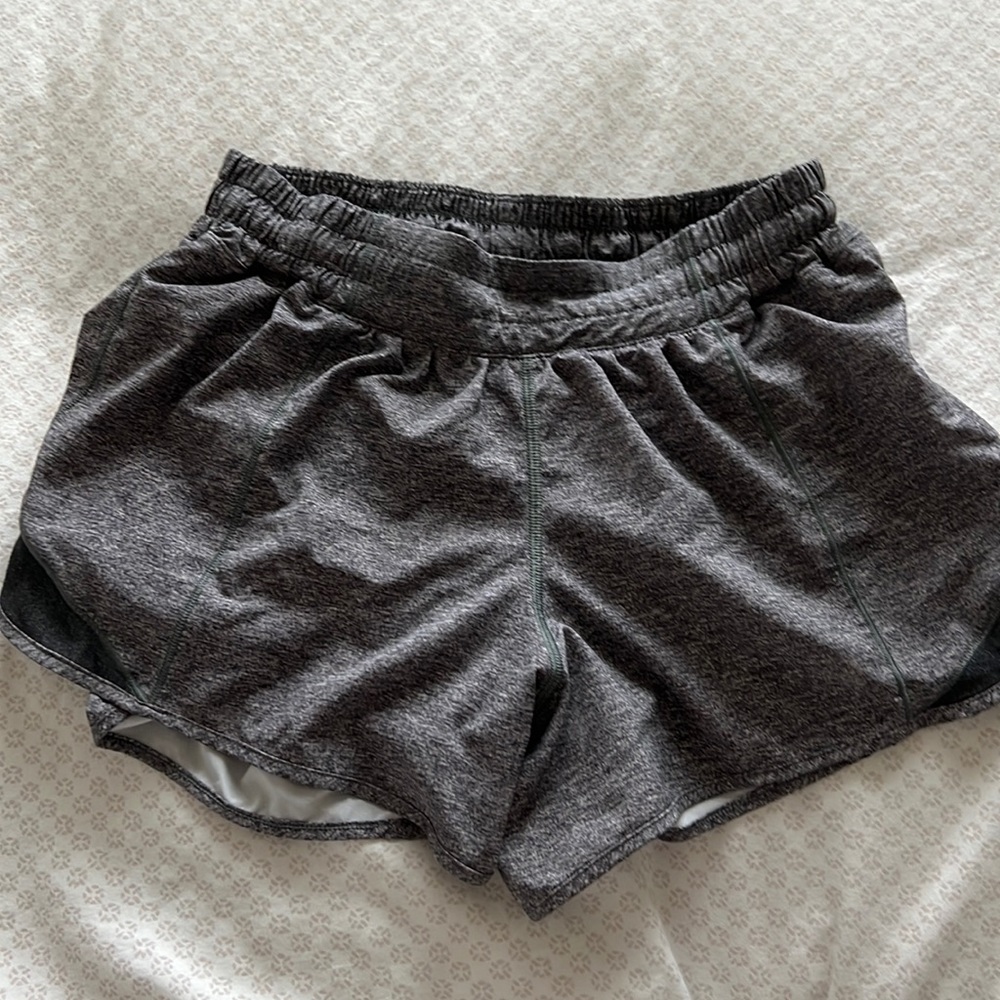 Lululemon hotty hot short